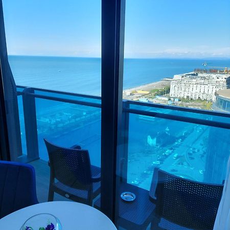 Apartmán Номера На Высоких Этажах 24,31 Batumi Pokoj fotografie