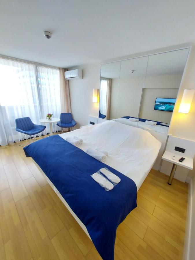 Apartmán Номера На Высоких Этажах 24,31 Batumi Exteriér fotografie
