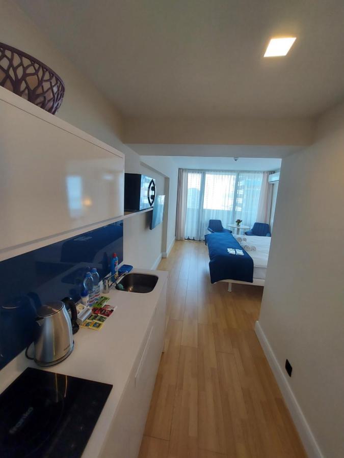 Apartmán Номера На Высоких Этажах 24,31 Batumi Exteriér fotografie