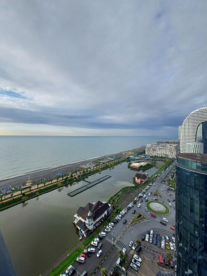Apartmán Номера На Высоких Этажах 24,31 Batumi Exteriér fotografie